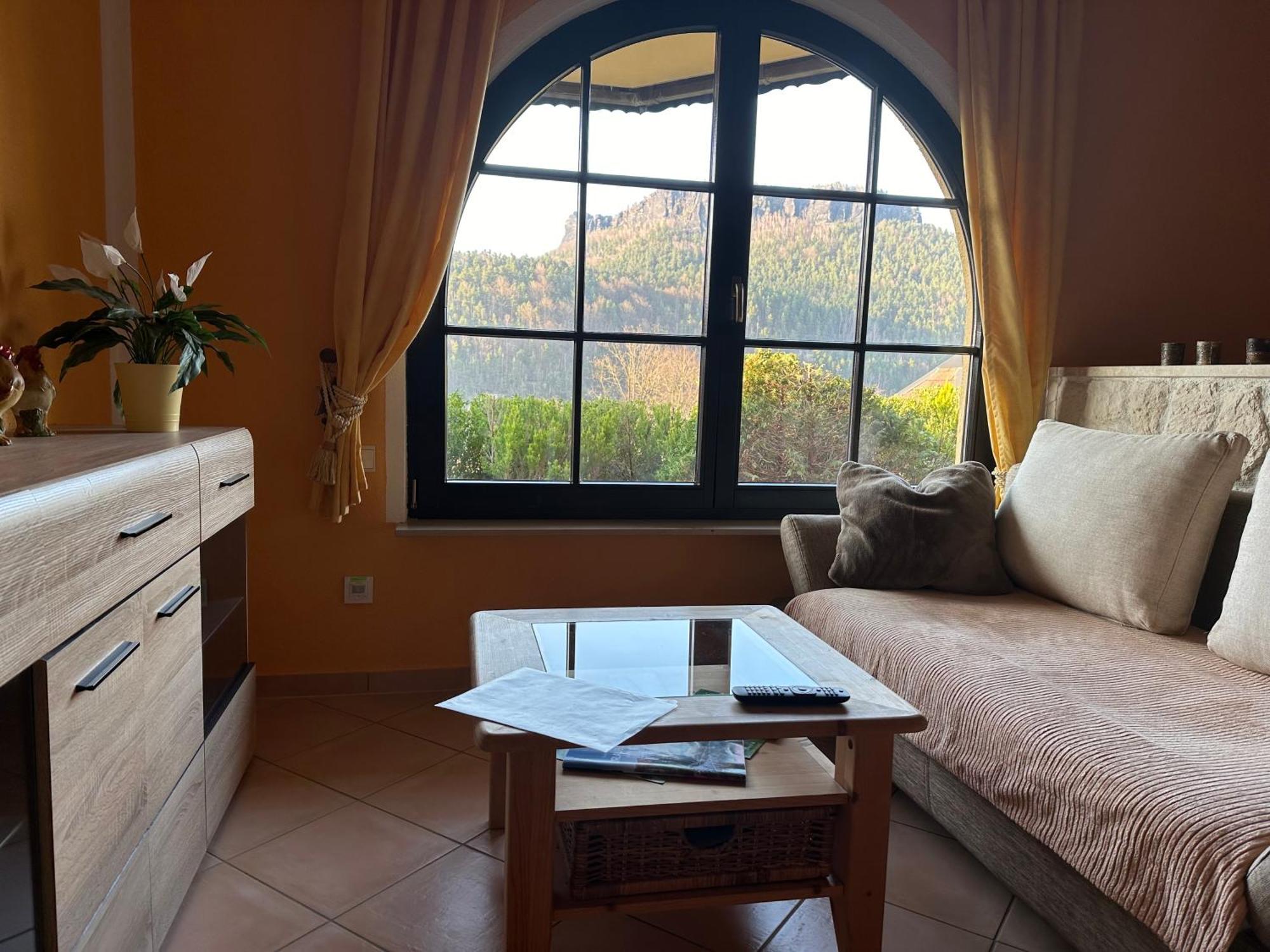Ferienwohnung 1 Festungsblick Konigstein an der Elbe Luaran gambar